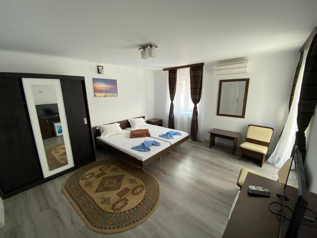 Cool Breeze - Mamaia Nord Hotel Năvodari Buitenkant foto