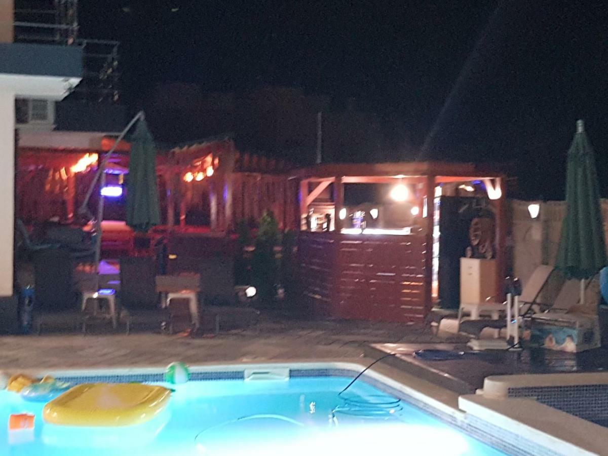 Cool Breeze - Mamaia Nord Hotel Năvodari Buitenkant foto